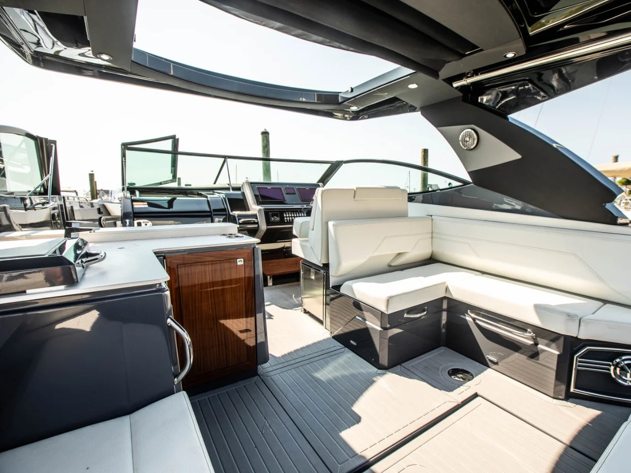 2024 Cruisers Yachts 38 GLS-OB SB 38.0 feet, Somers Point, New Jersey #26