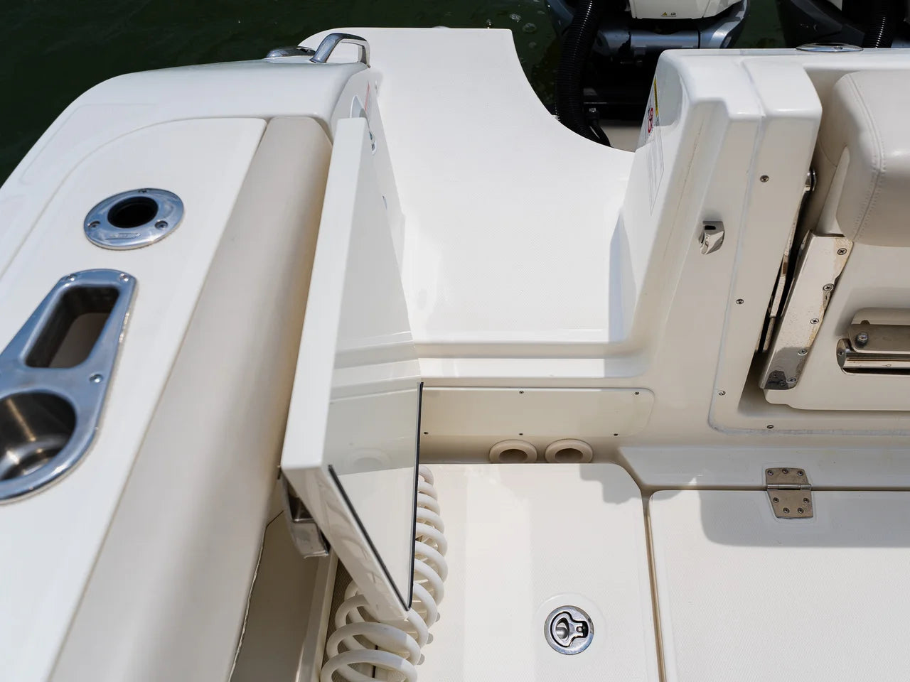 2023 Boston Whaler 350 Realm 35.0 feet, Clearwater, Florida #94