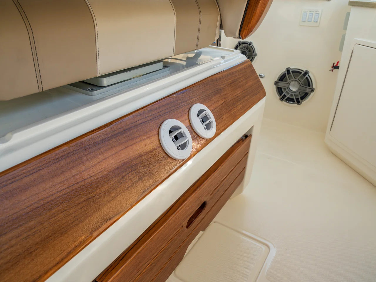 2026 Boston Whaler 350 Realm 35.0 feet, Wrightsville Beach, North Carolina #40