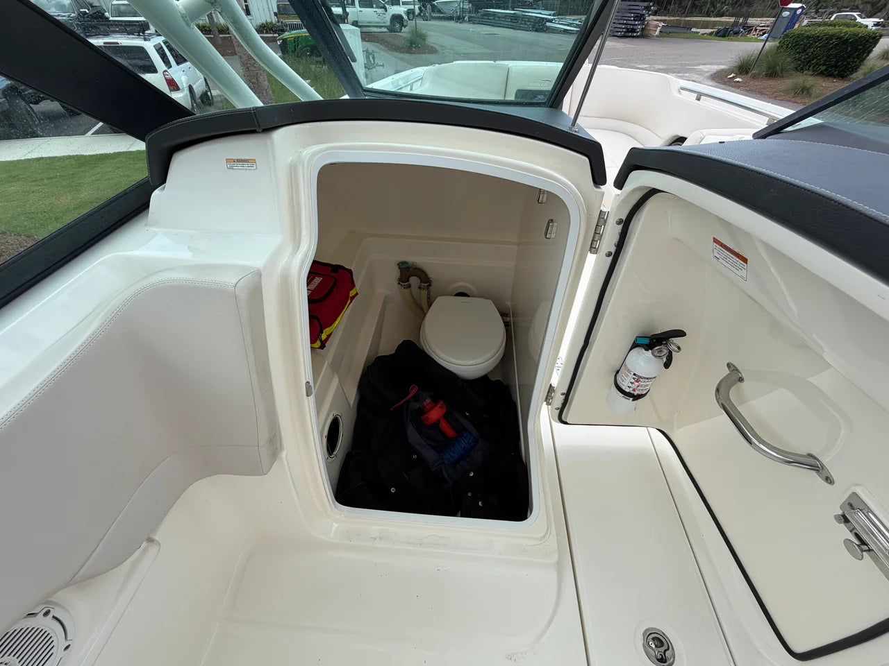 2018 Boston Whaler 230 VANTAGE 23.0 feet, Charleston, SC #13