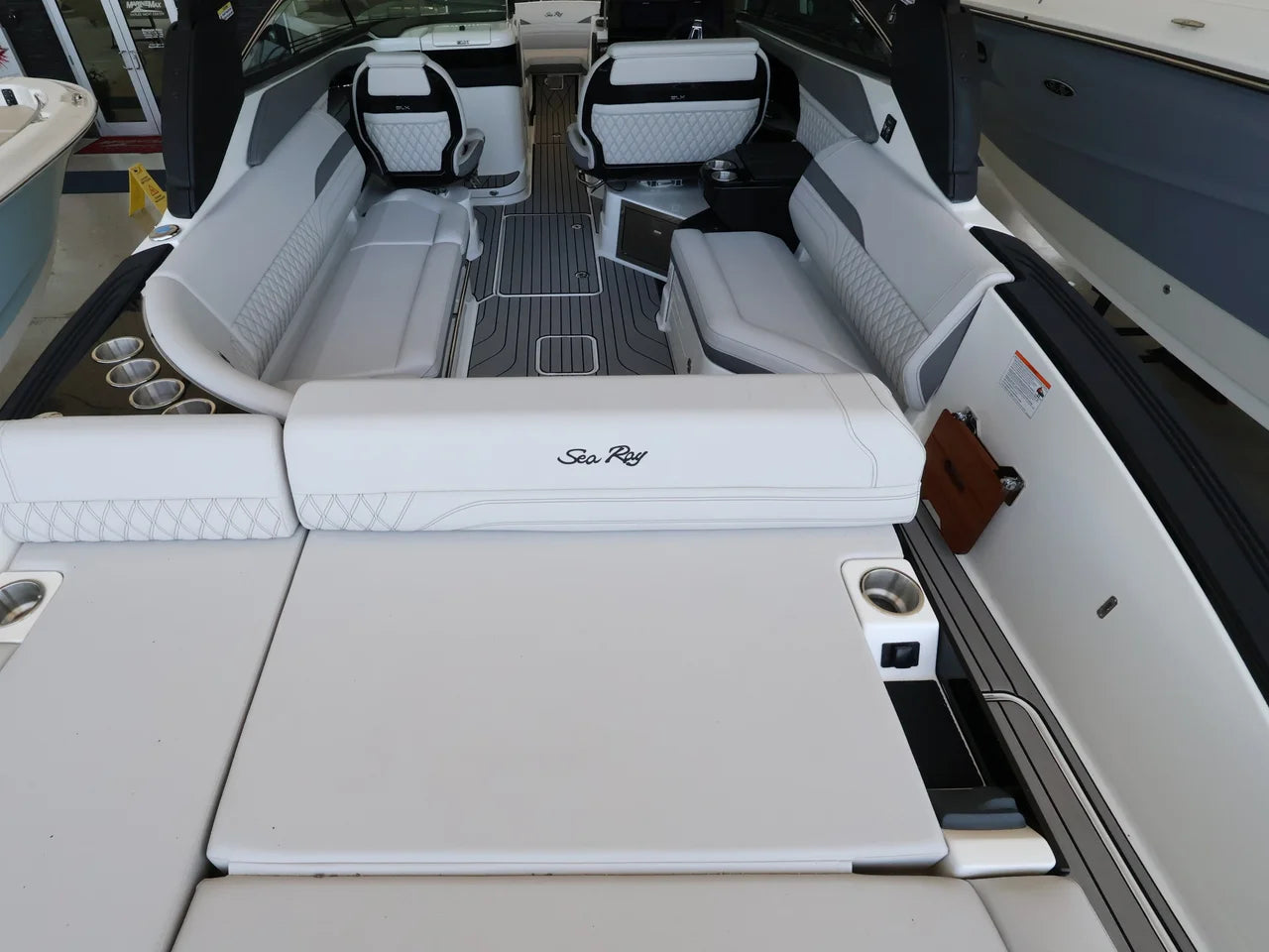 2026 Sea Ray SLX 280 Outboard 28.0 feet, Naples, Florida #5