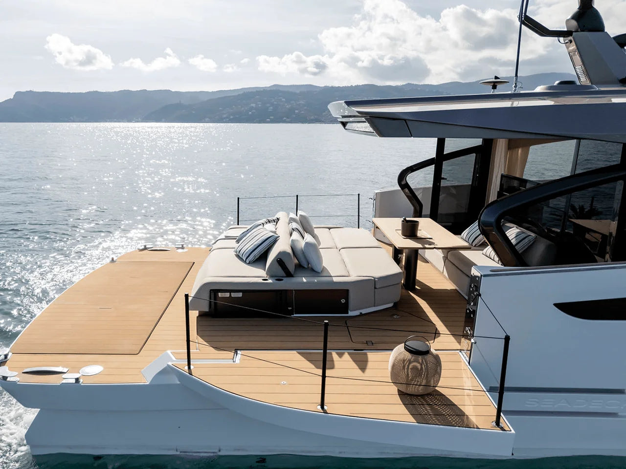 2026 Azimut Seadeck 6 56.583 feet, Inuvik, Northwest Territories #7