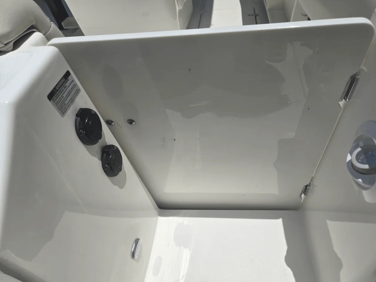 2024 Boston Whaler 280 OUTRAGE 28.0 feet, Charleston, SC #9