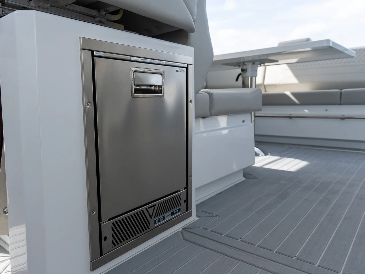 2026 Cruisers Yachts 42 GLS Outboard 42.0 feet, Miami, FL #18