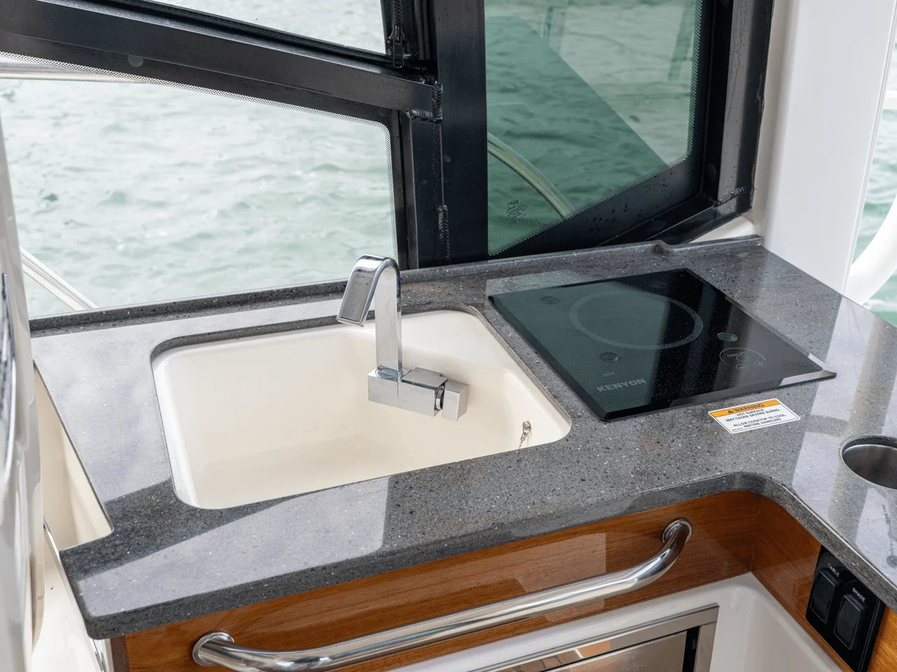 2026 Boston Whaler 365 Conquest 36.0 feet, Inuvik, Northwest Territories #82