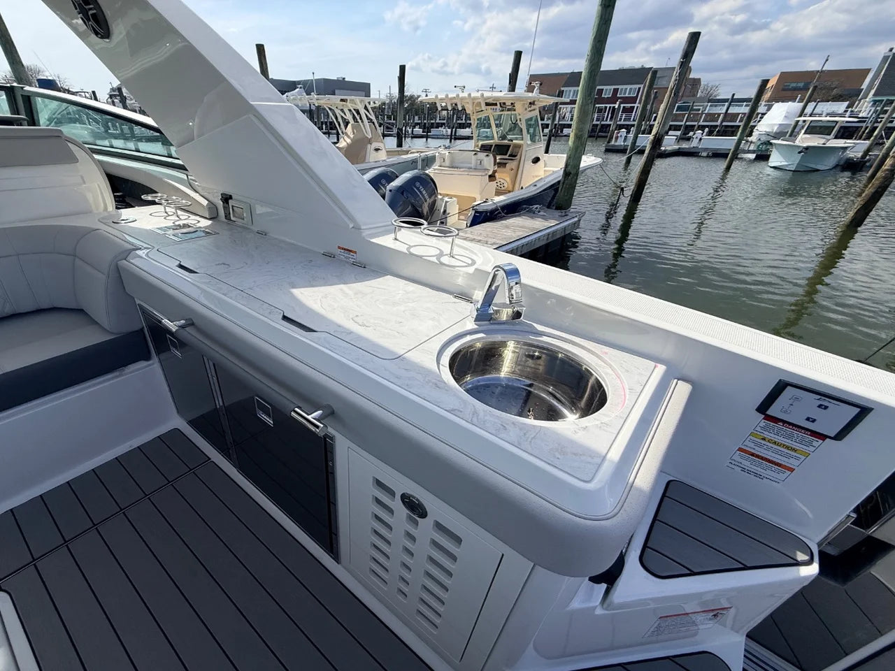 2026 Sea Ray SLX 400 Outboard 40.0 feet, Somers Point, New Jersey #9