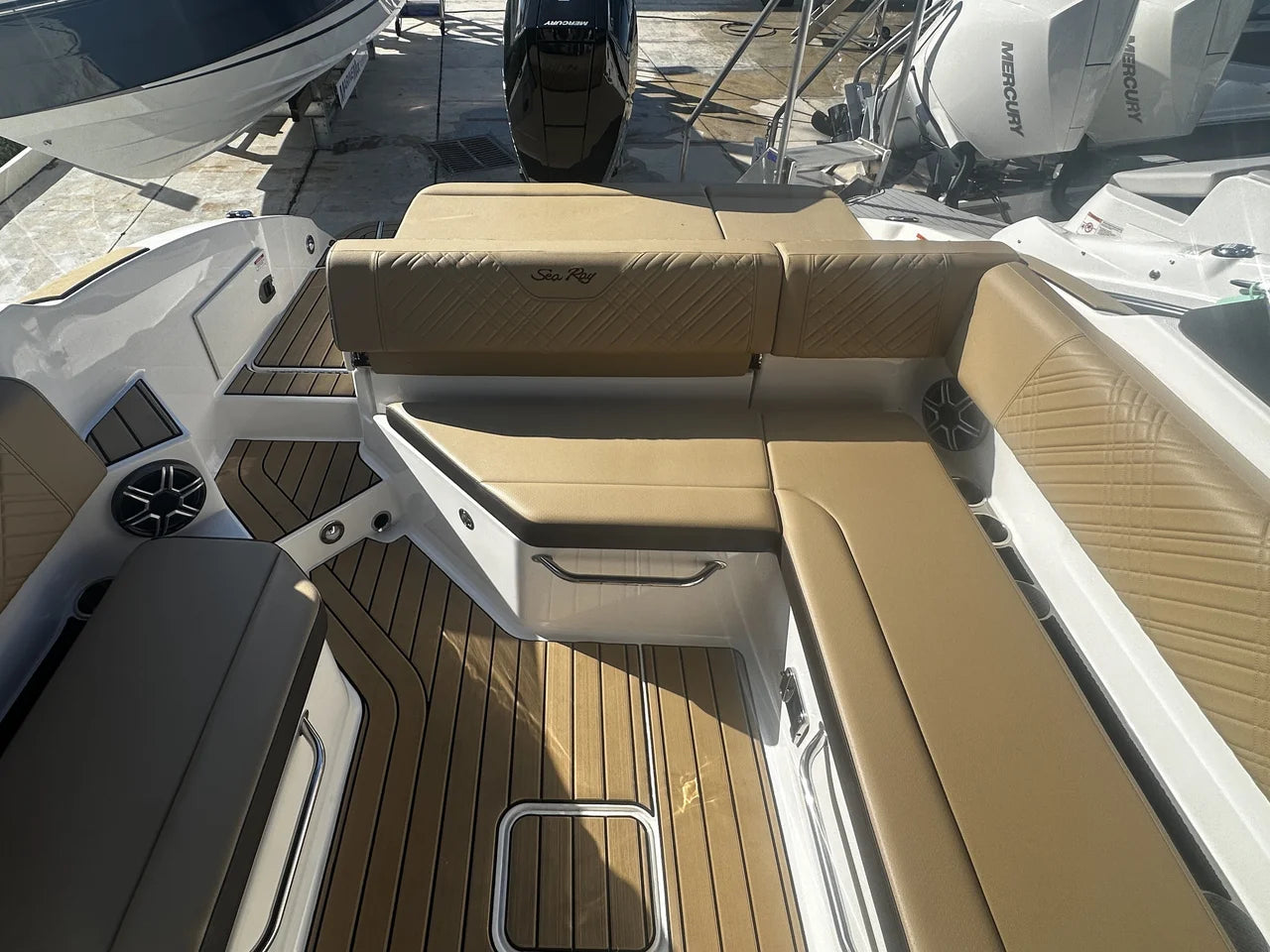 2026 Sea Ray SDX 270 Outboard 27.0 feet, Pompano Beach, Florida #9