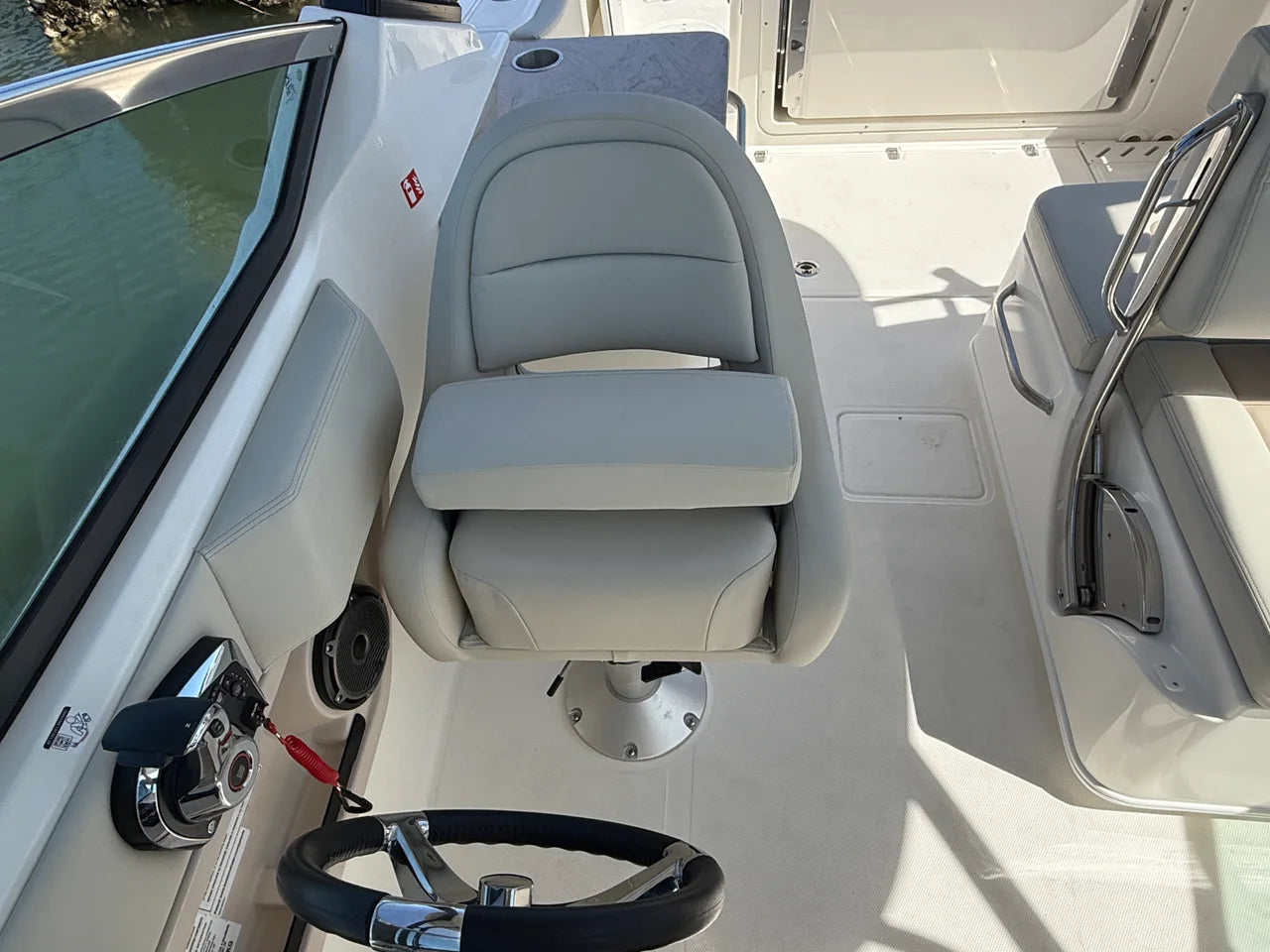 2027 Boston Whaler 240 Vantage 24.0 feet, Wrightsville Beach, North Carolina #11