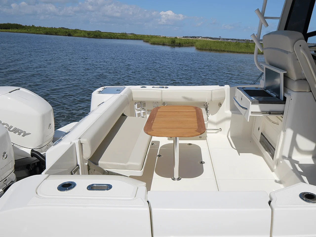 2027 Boston Whaler 325 Conquest 32.0 feet, Norwalk, Connecticut #51