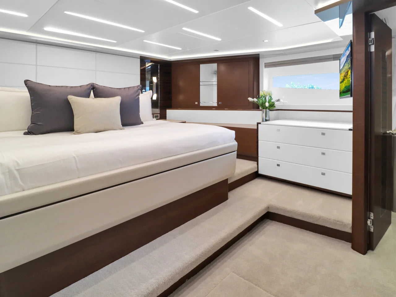 2021 Ocean Alexander 28R 90.0 feet, Wrightsville Beach, North Carolina #72