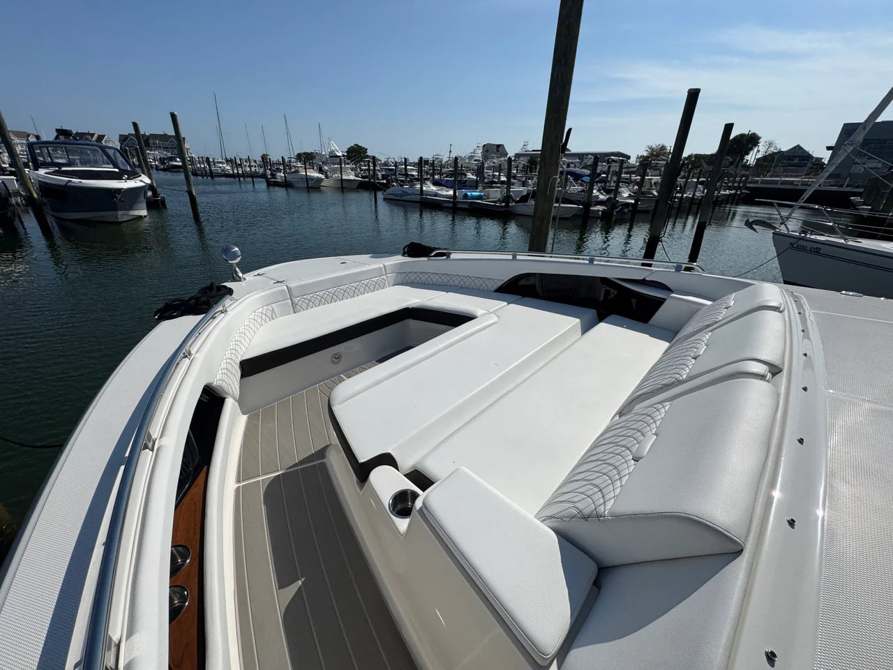 2025 Sea Ray 370 SUNDANCER OB 39.0 feet, Somers Point, New Jersey #43