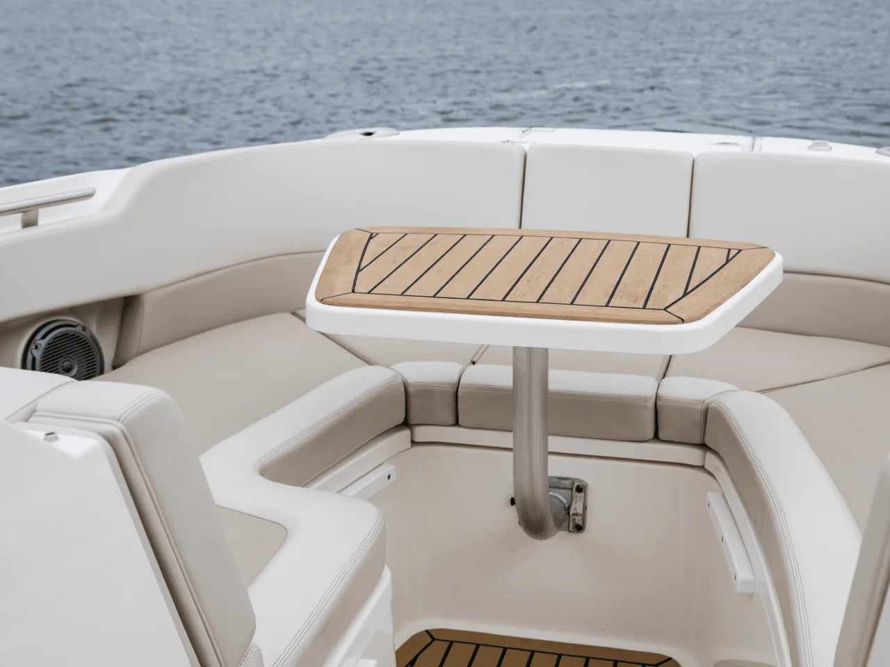 2024 Boston Whaler 320 Vantage 32.0 feet, Norwalk, Connecticut #47