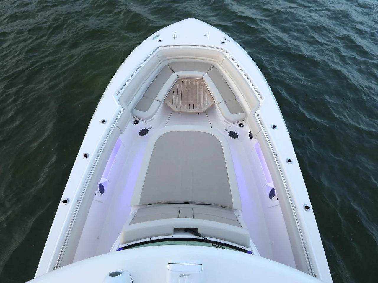 2026 Boston Whaler 380 Outrage 38.0 feet, Inuvik, Northwest Territories #18