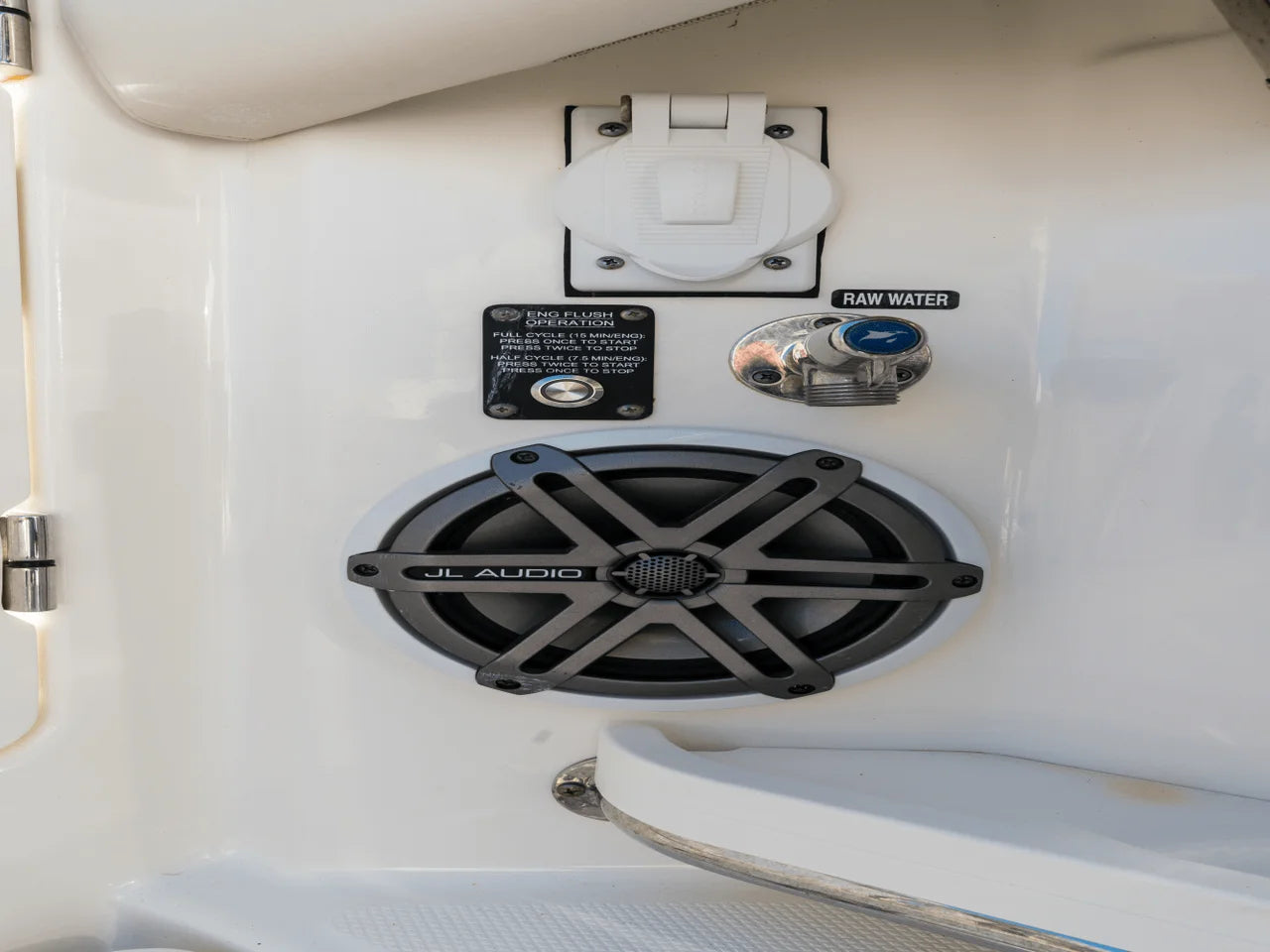 2026 Boston Whaler 380 Realm 38.0 feet, Inuvik, Northwest Territories #121