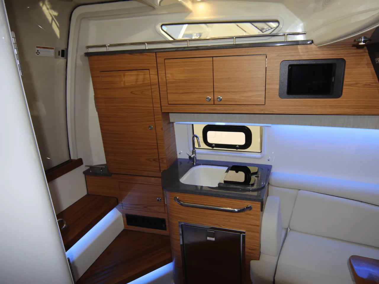 2026 Boston Whaler 380 Realm 38.0 feet, Inuvik, Northwest Territories #128