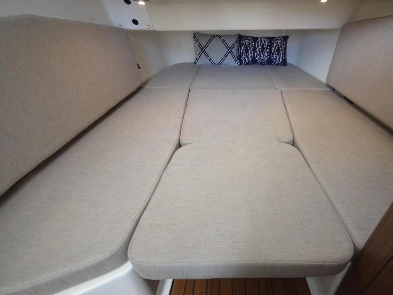 2026 Boston Whaler 380 Outrage 38.0 feet, Inuvik, Northwest Territories #13
