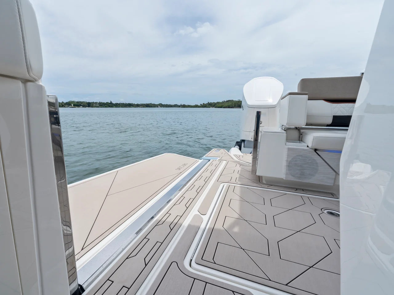 2027 Ducari 37 XIV 37.0 feet, Dania Beach, Florida #89
