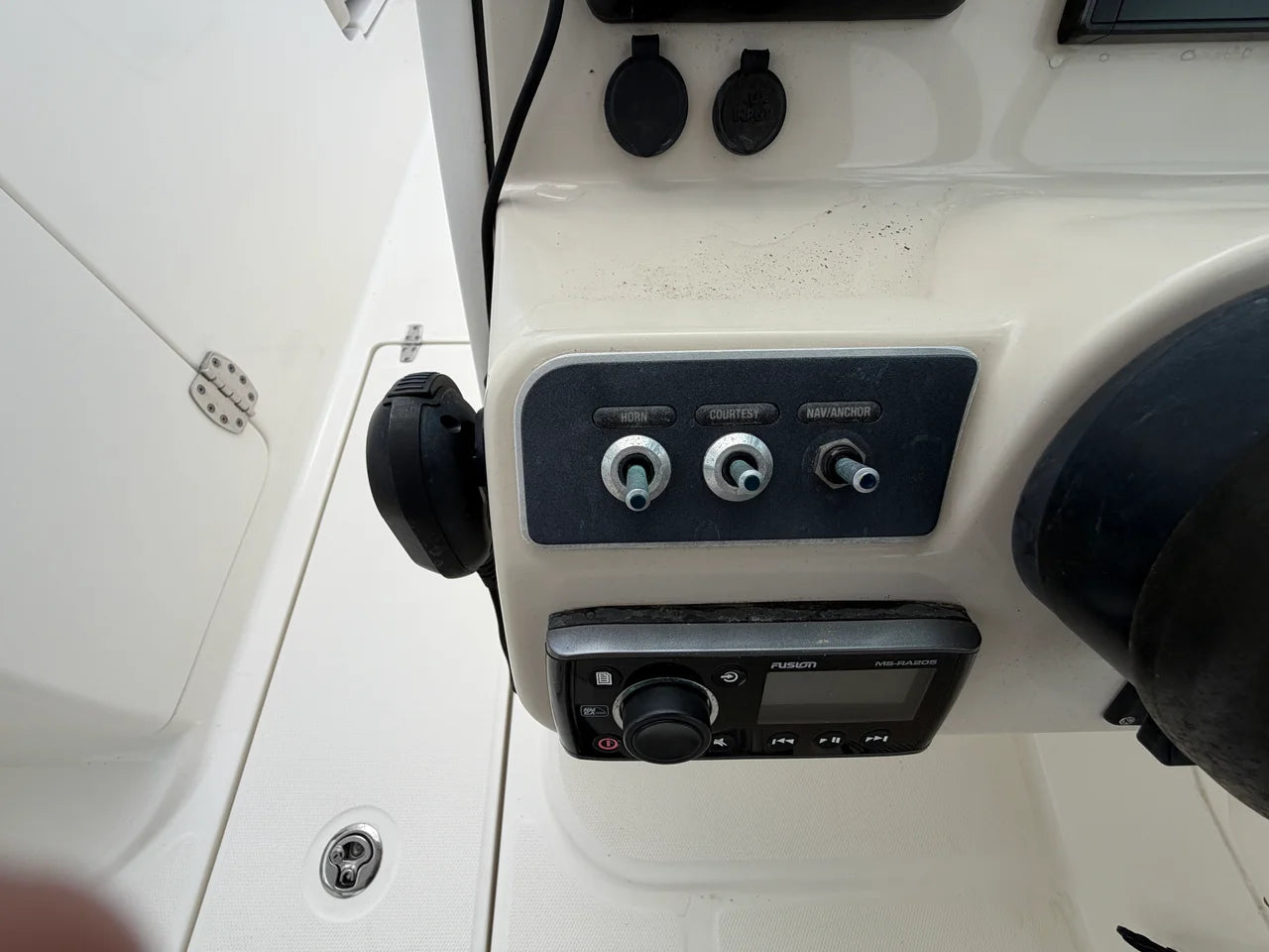 2018 Boston Whaler 230 VANTAGE 23.0 feet, Charleston, SC #19