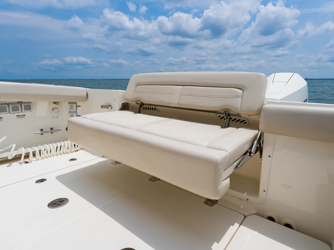 2023 Boston Whaler 350 Realm 35.0 feet, Clearwater, Florida #95