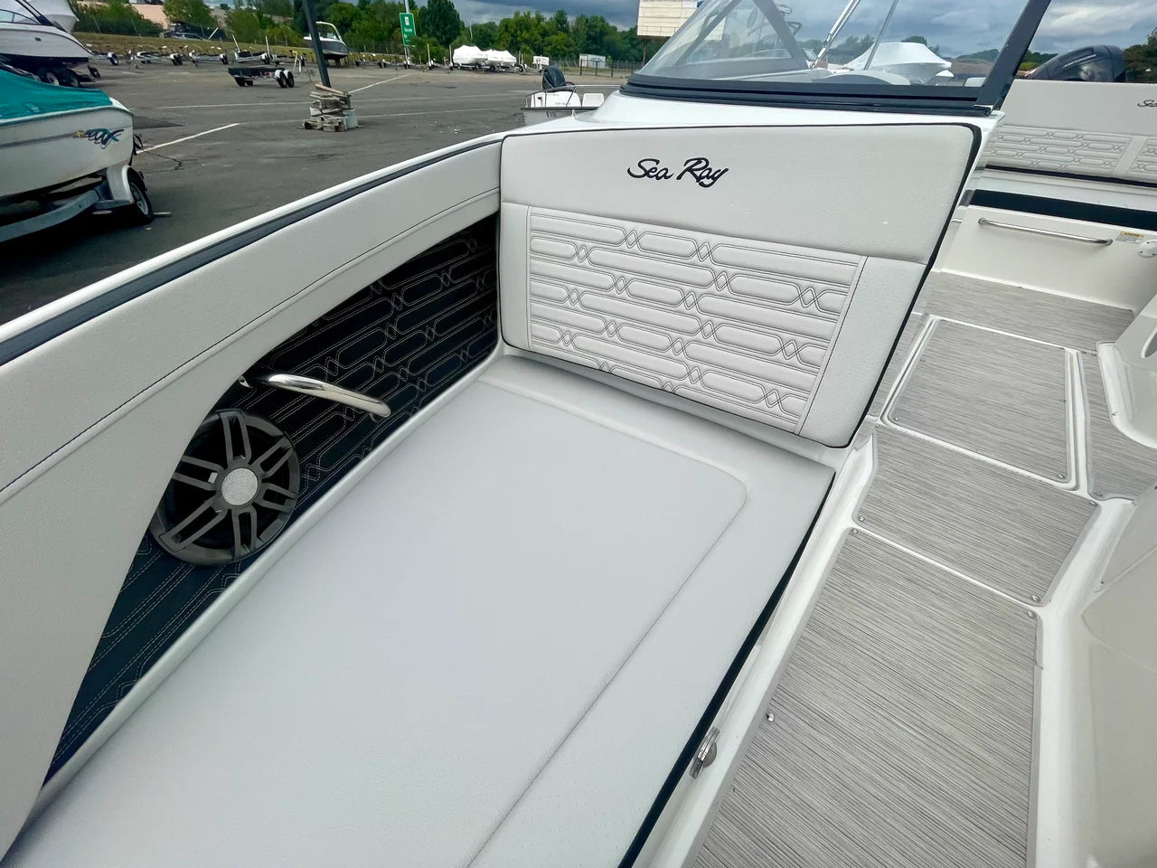 2027 Sea Ray SPX 210 Outboard 21.0 feet, Danvers, Massachusetts #5