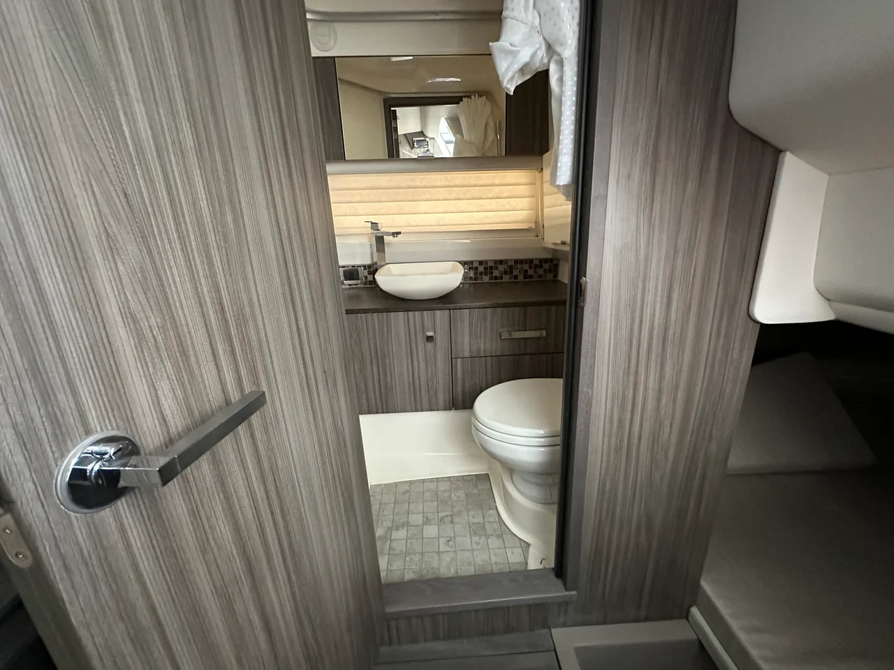 2022 Sea Ray 400 SLX 39.0 feet, Lake Ozark, MO #37