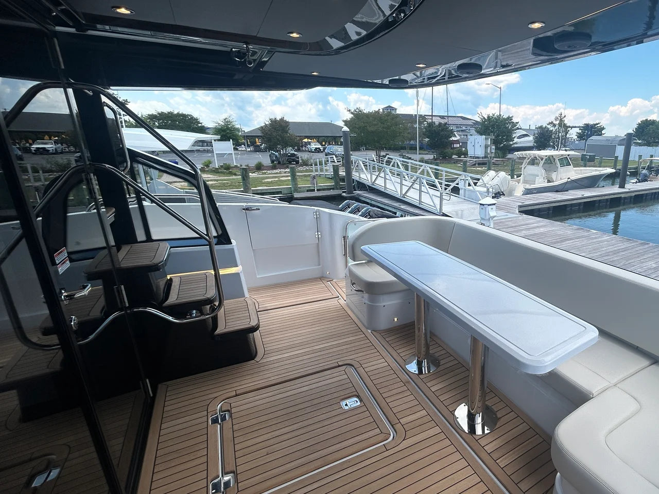 2026 Cruisers Yachts 57 FLY 57.0 feet, Grasonville, MD #13