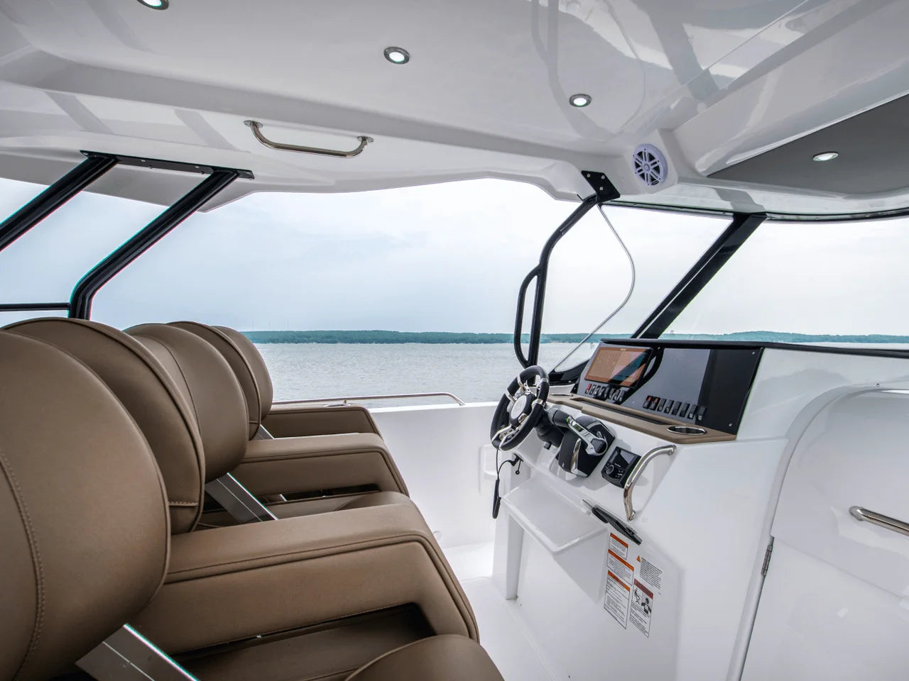 2027 Cruisers Yachts 38 VTR 38.0 feet, Miami, FL #15