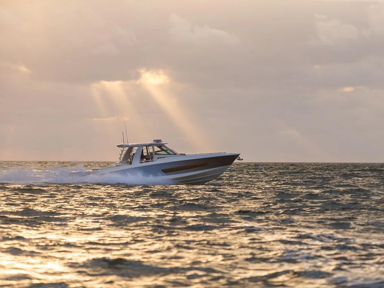 2026 Boston Whaler 420 Outrage 42.0 feet, Inuvik, Northwest Territories #21