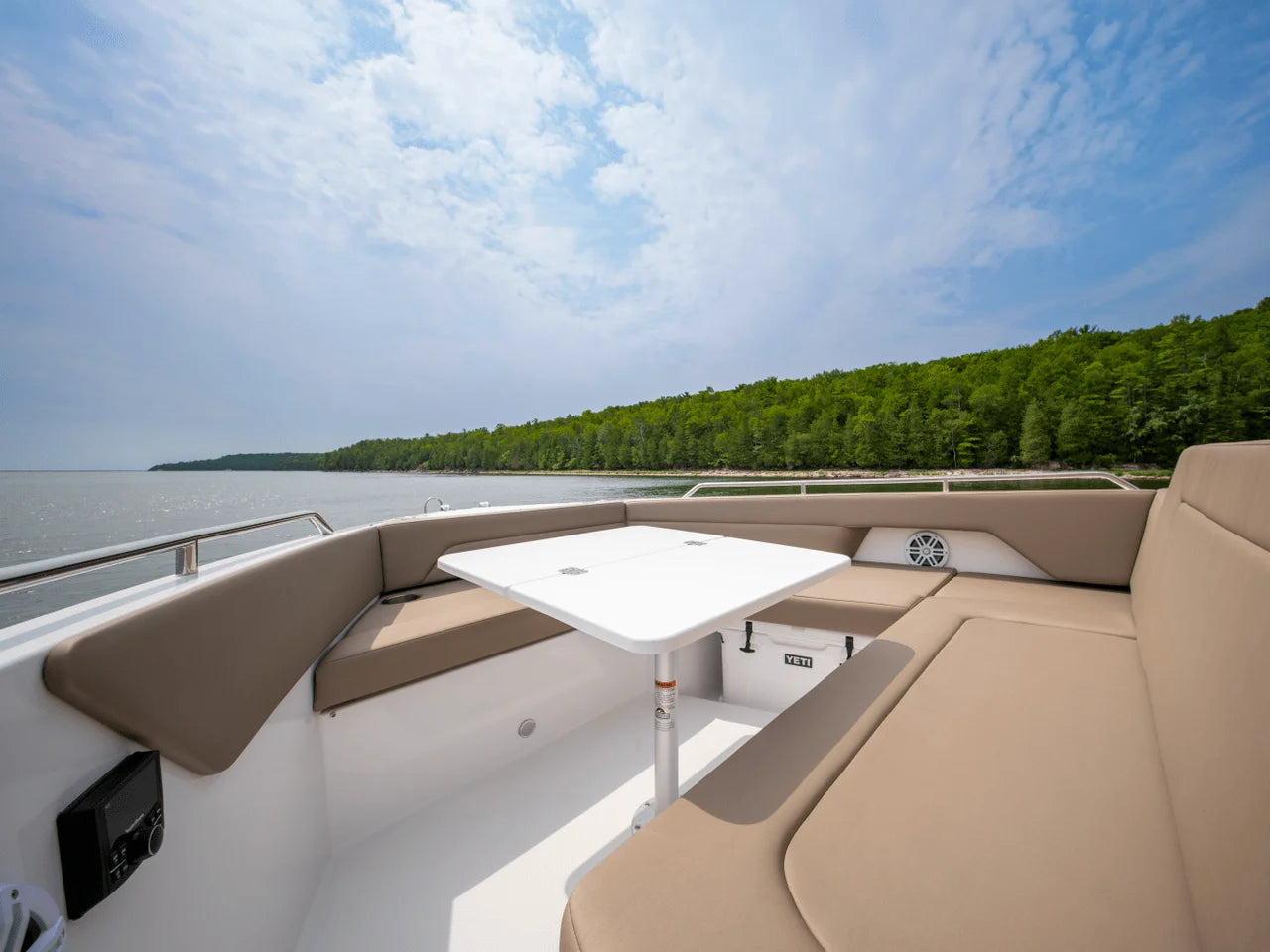 2027 Cruisers Yachts 38 VTR 38.0 feet, Miami, FL #29