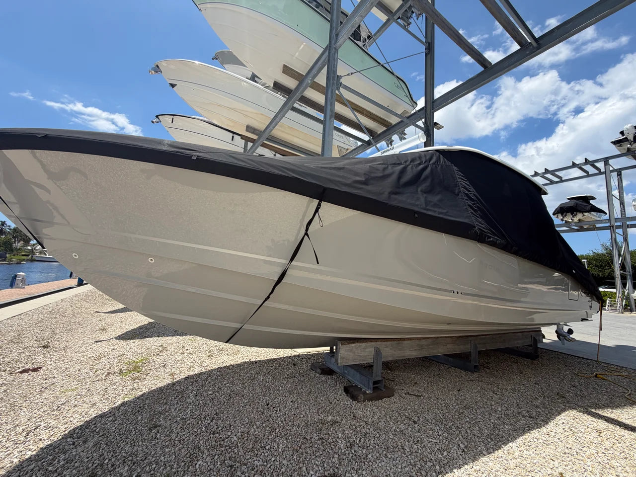 2025 Boston Whaler 350 REALM 35.0 feet, Fort Myers, FL #7