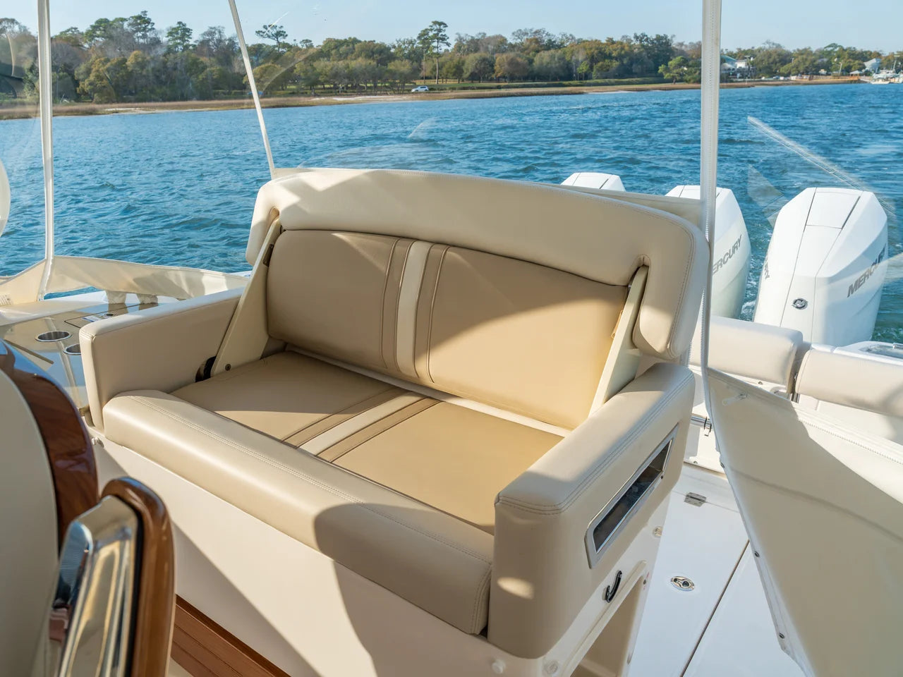 2026 Boston Whaler 350 Realm 35.0 feet, Wrightsville Beach, North Carolina #15