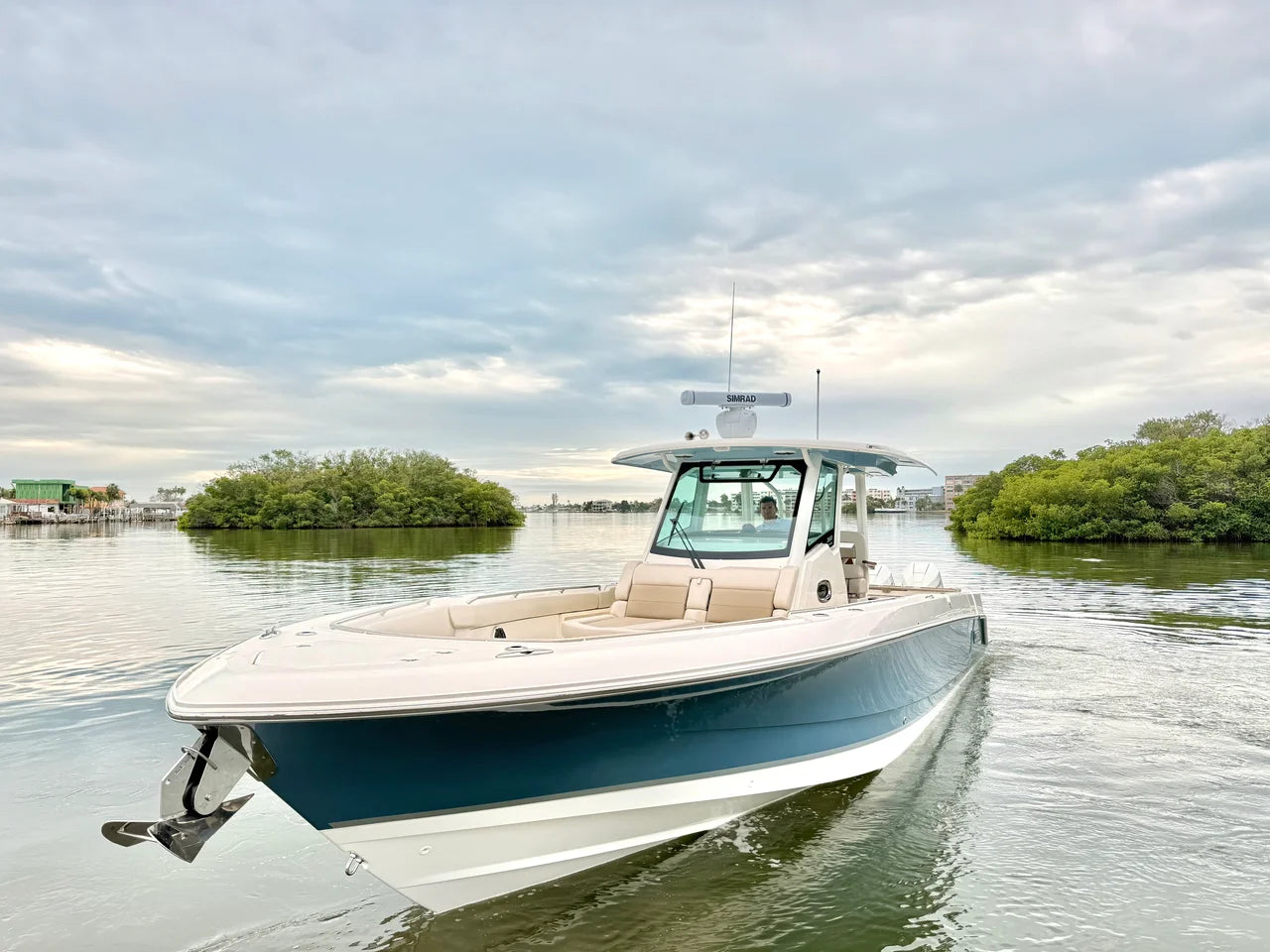 2026 Boston Whaler 360 Outrage 36.0 feet, St Petersburg, FL #9