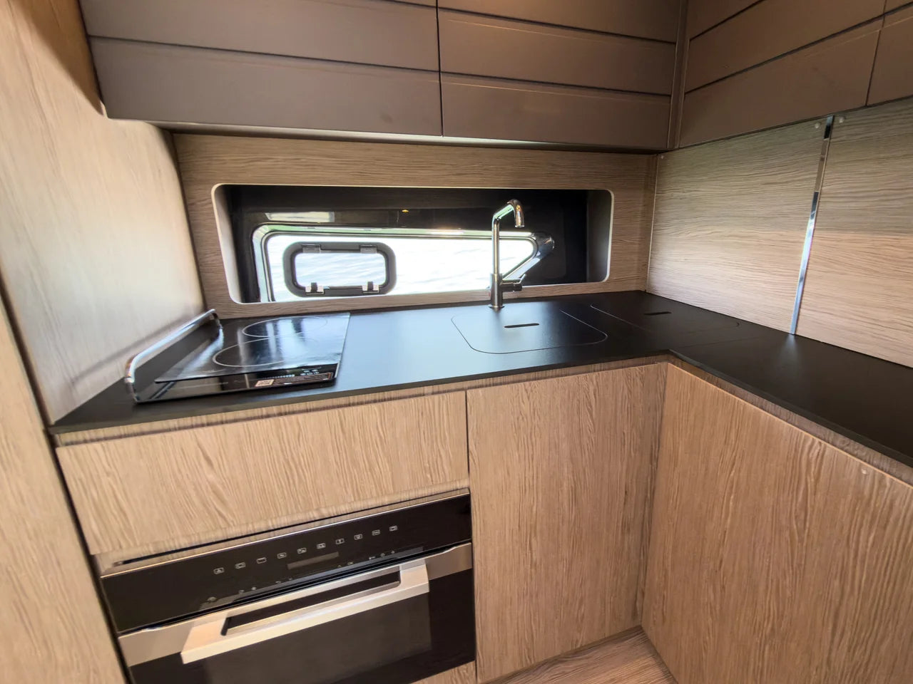 2027 Azimut A45 45.0 feet, Fort Myers, FL #26