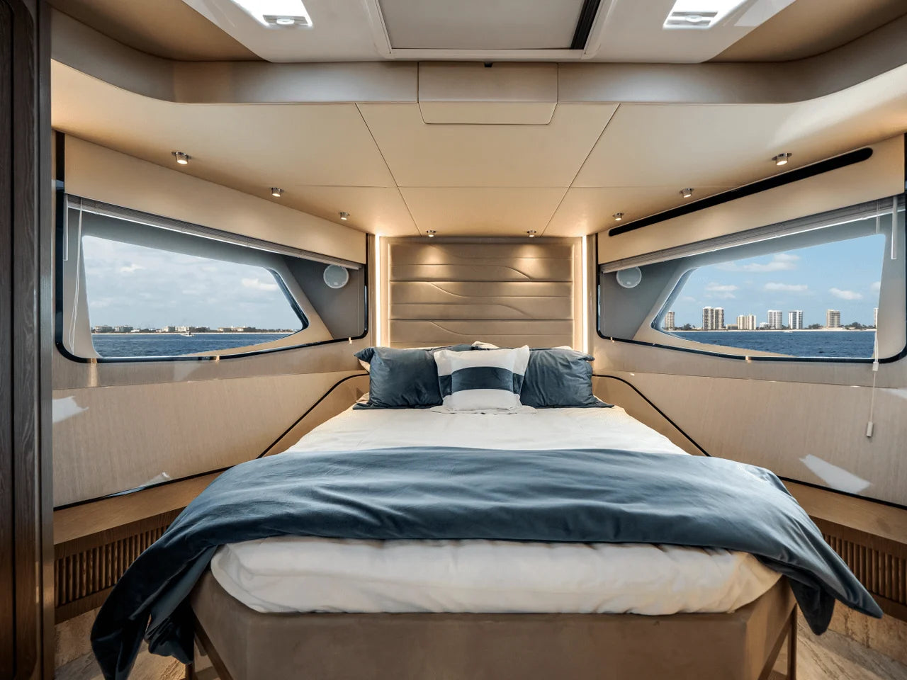2026 Cruisers Yachts 57 FLY 57.0 feet, Pompano Beach, Florida #27