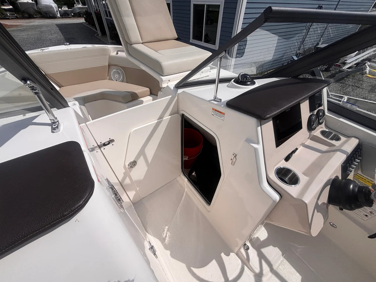2026 Boston Whaler 210 VANTAGE 21.0 feet, Wakefield, RI #15
