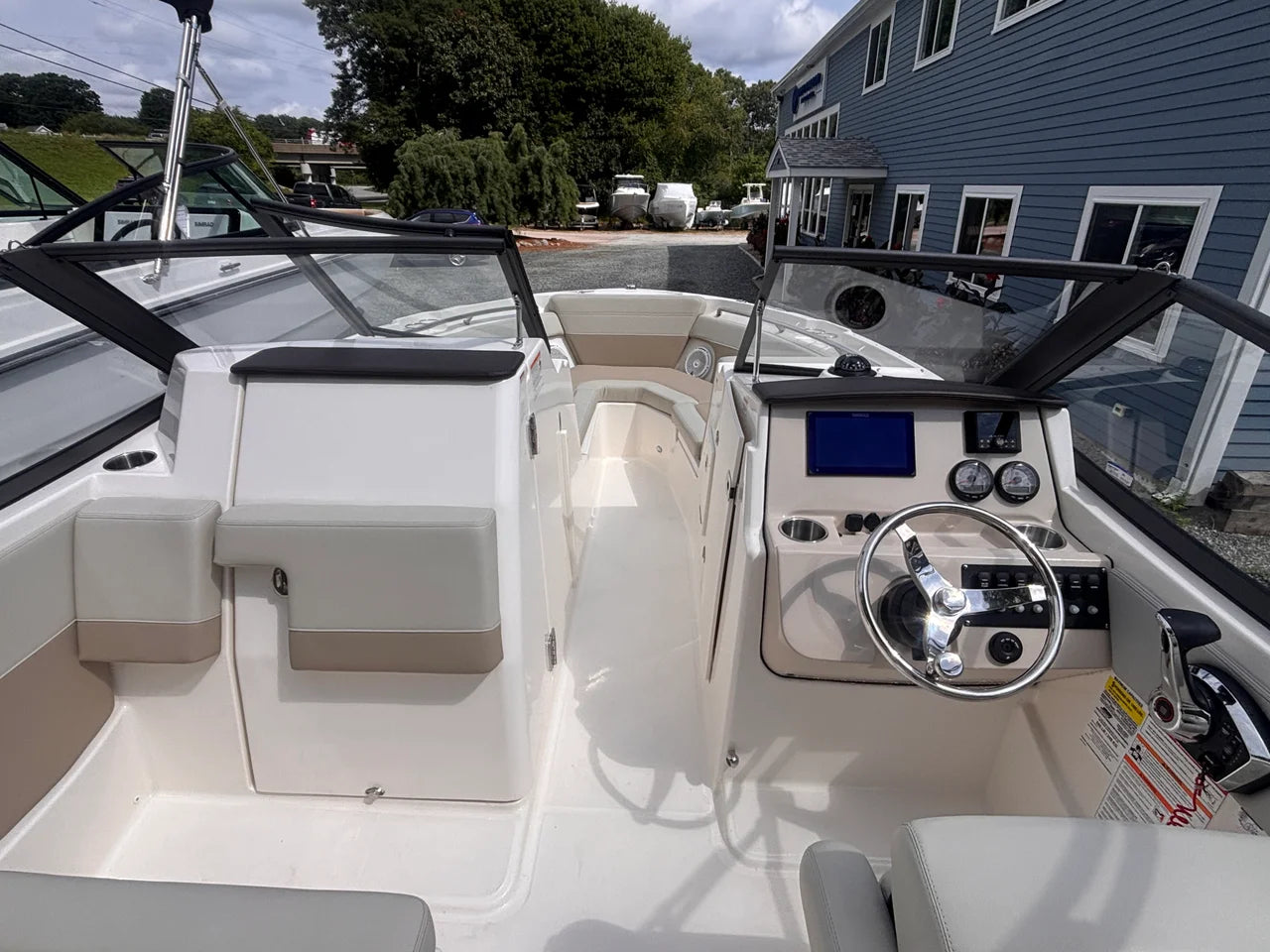 2026 Boston Whaler 210 VANTAGE 21.0 feet, Wakefield, RI #10