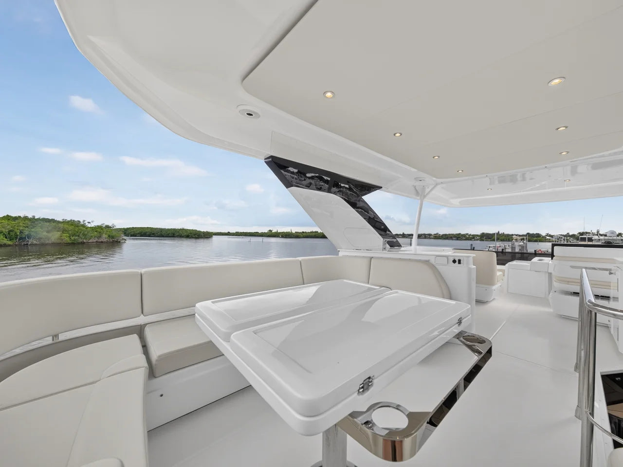 2026 Cruisers Yachts 57 FLY 57.0 feet, Stuart, Florida #121