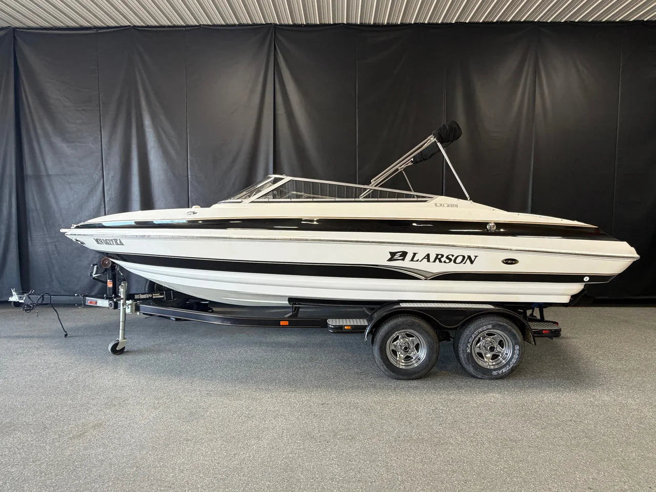 2005 Larson 228 LXI 22.0 feet, Nisswa, Minnesota #1