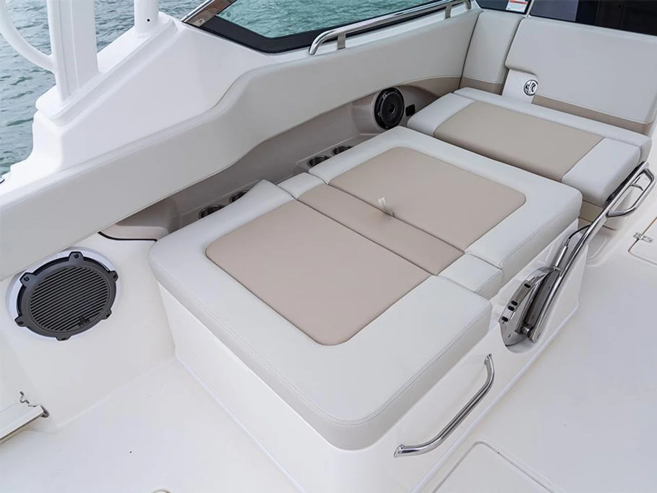 2026 Boston Whaler 240 Vantage 24.0 feet, Naples, Florida #87
