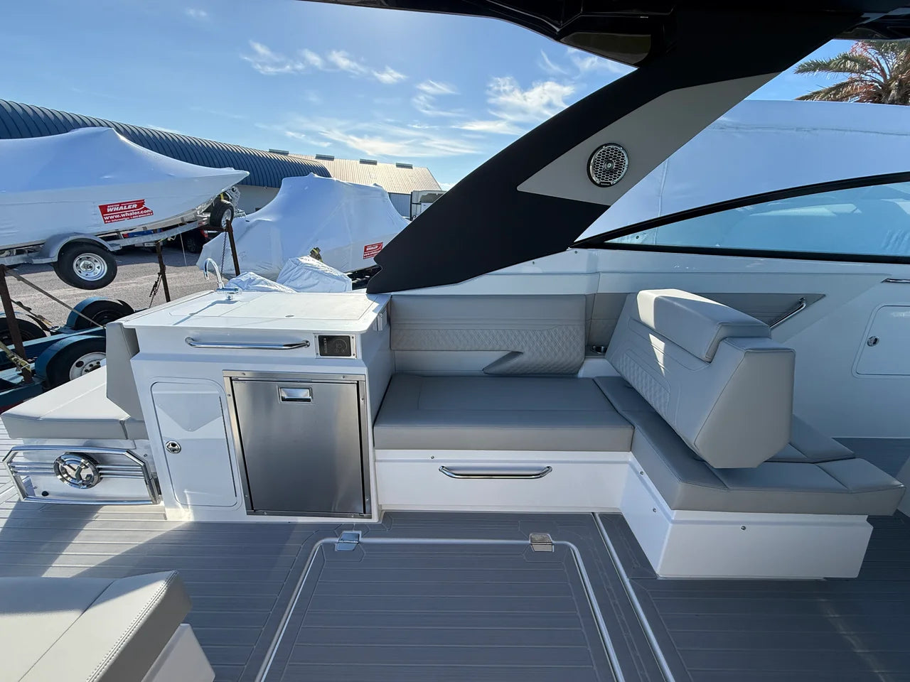 2027 Cruisers Yachts 34 GLS Outboard 34.0 feet, Venice, Florida #32