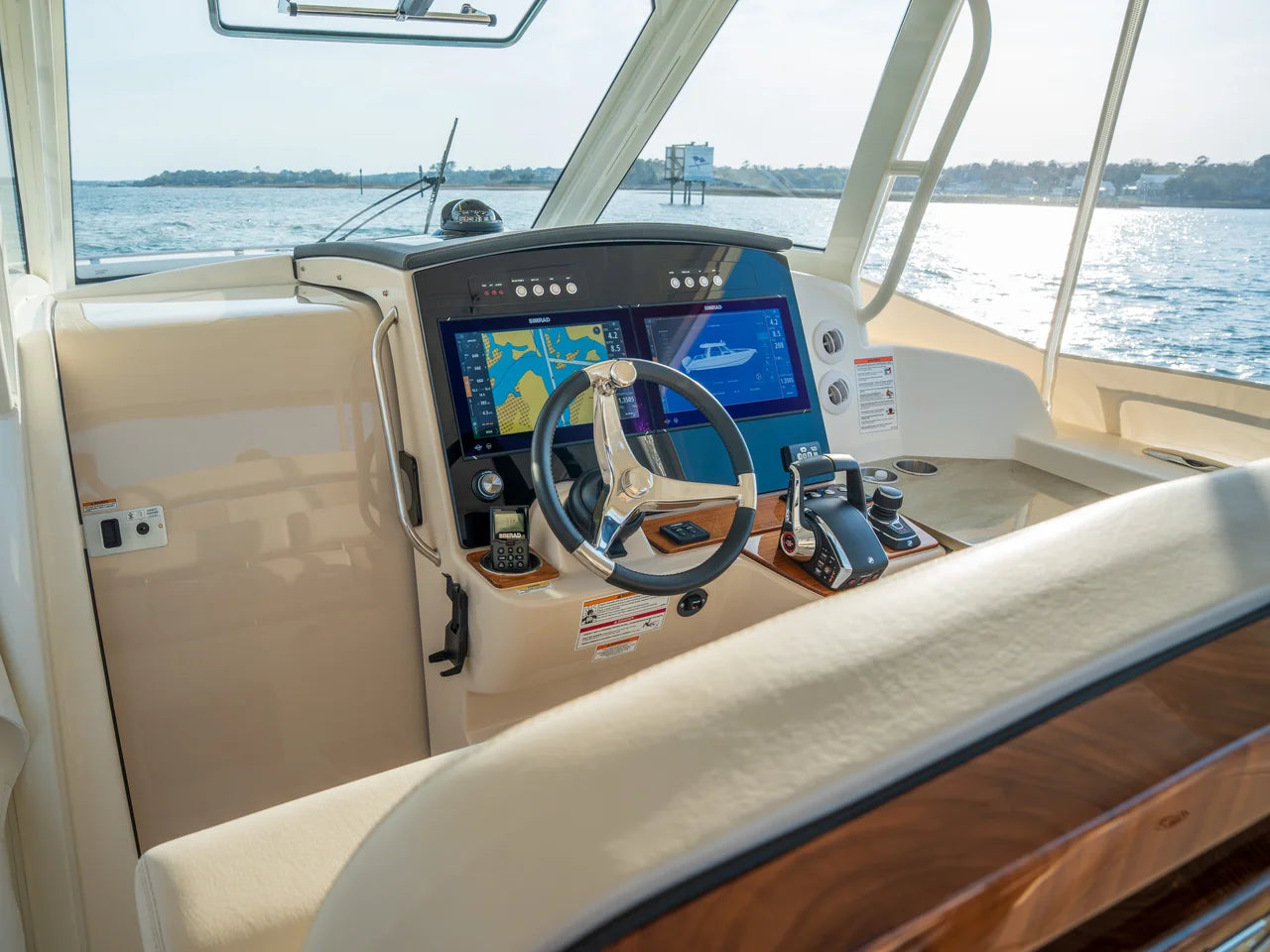 2026 Boston Whaler 350 Realm 35.0 feet, Wrightsville Beach, North Carolina #22