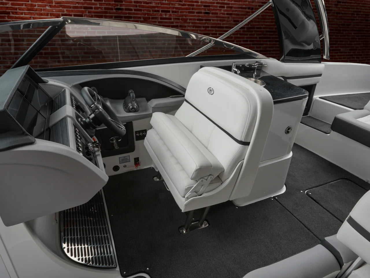 2026 Cobalt R31 Surf 30.0 feet, Inuvik, Northwest Territories #40