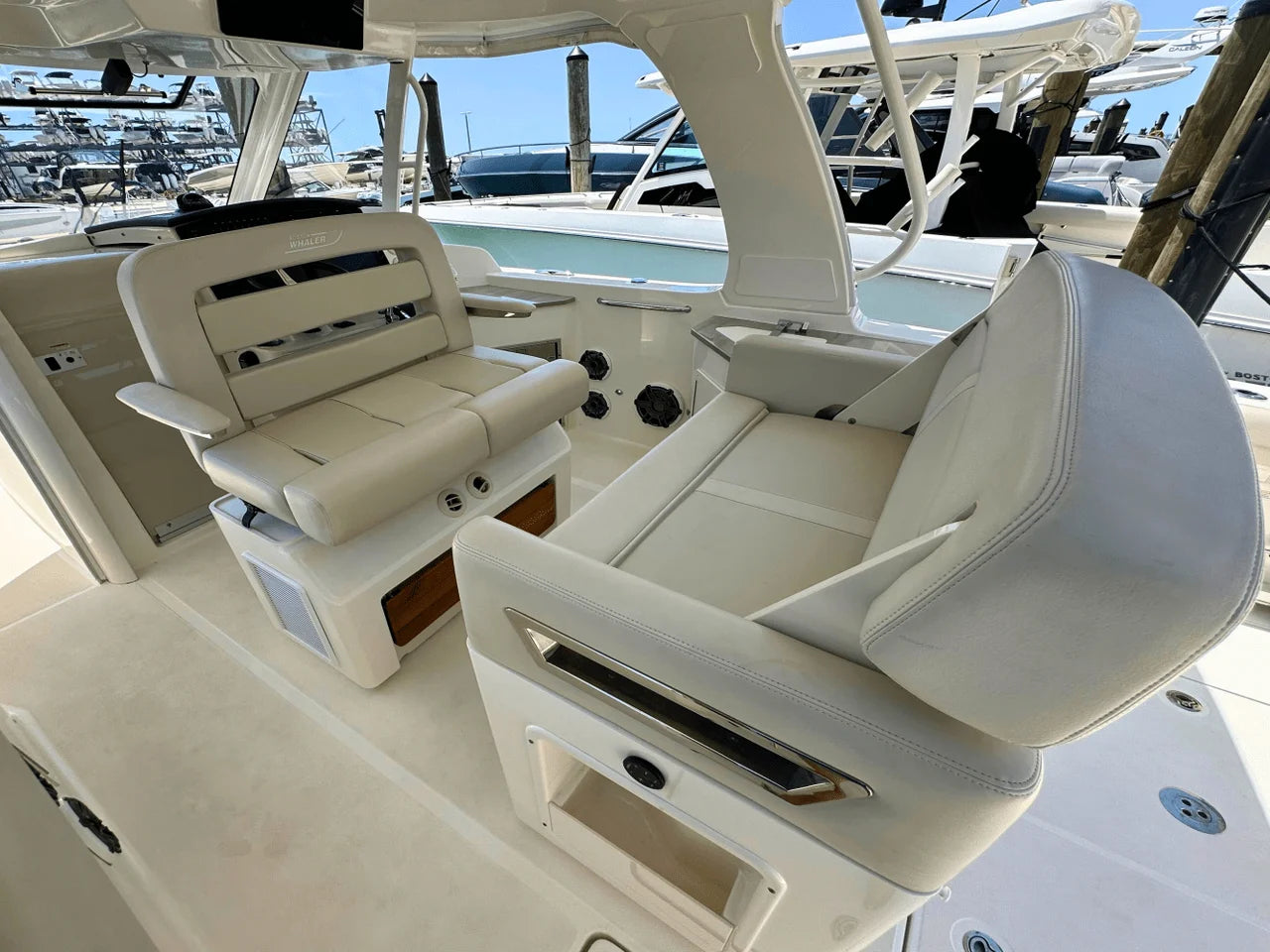 2023 Boston Whaler 350 REALM 35.0 feet, Sarasota, FL #14