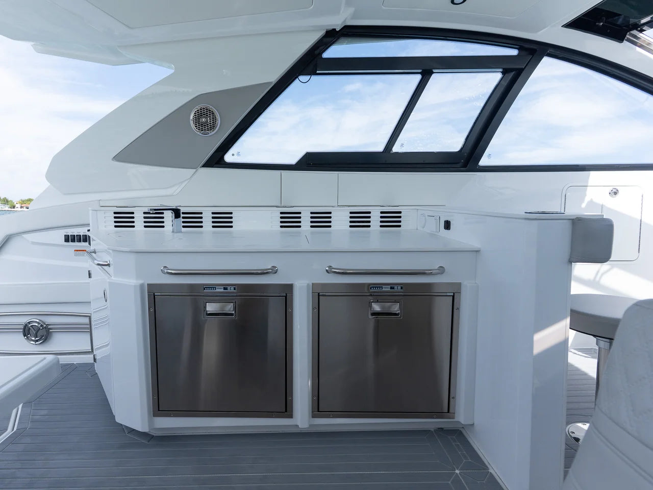 2026 Cruisers Yachts 42 GLS Outboard 42.0 feet, Miami, FL #32