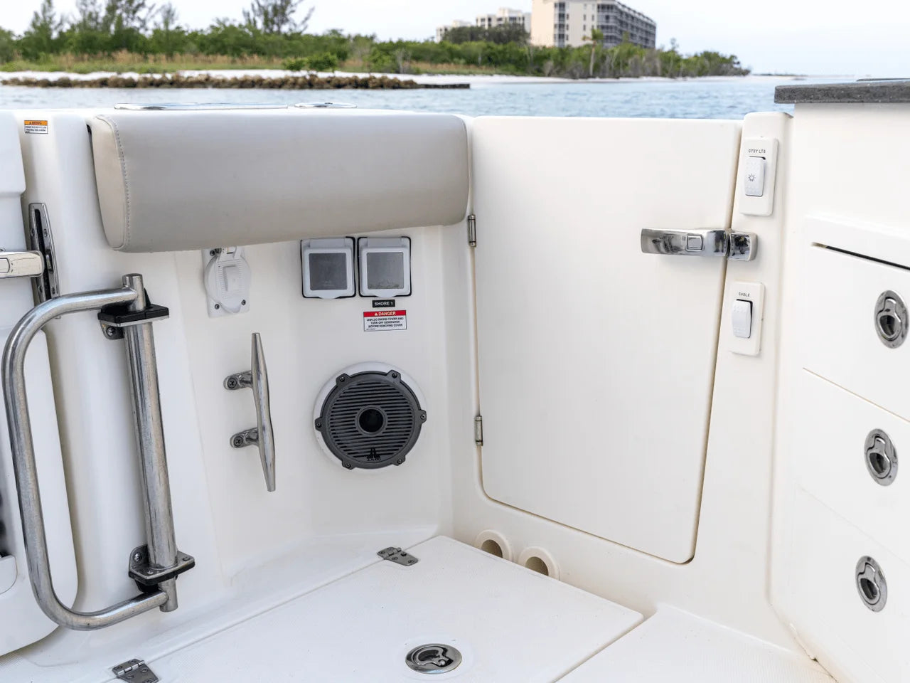 2026 Boston Whaler 365 Conquest 36.0 feet, Inuvik, Northwest Territories #55