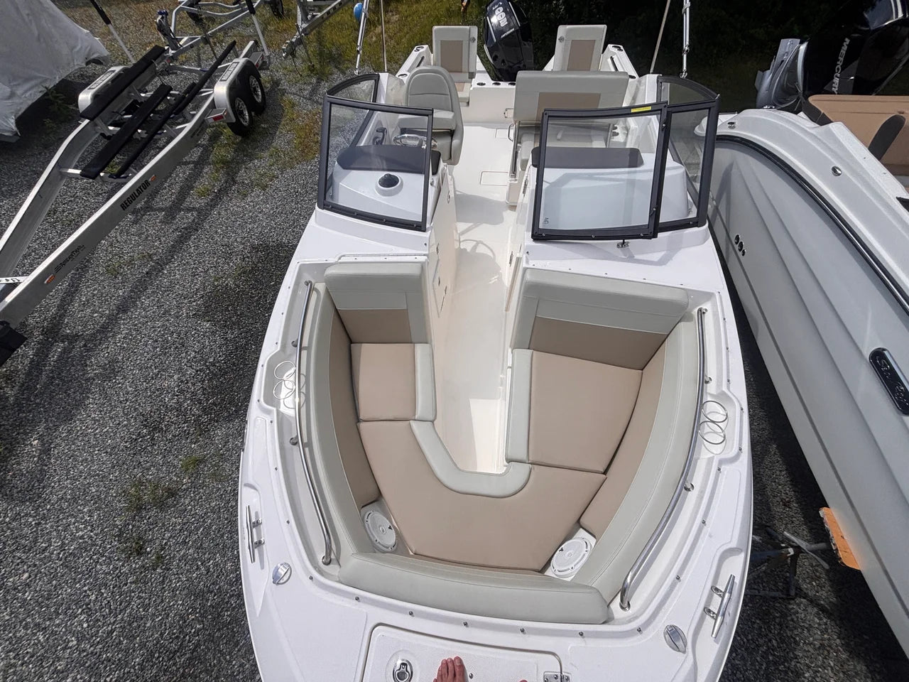 2026 Boston Whaler 210 VANTAGE 21.0 feet, Wakefield, RI #12