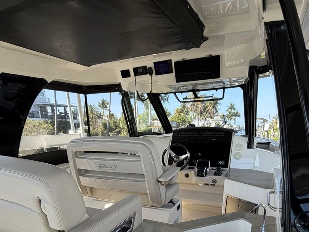 2023 Boston Whaler 350 REALM 35.0 feet, Fort Myers, FL #11