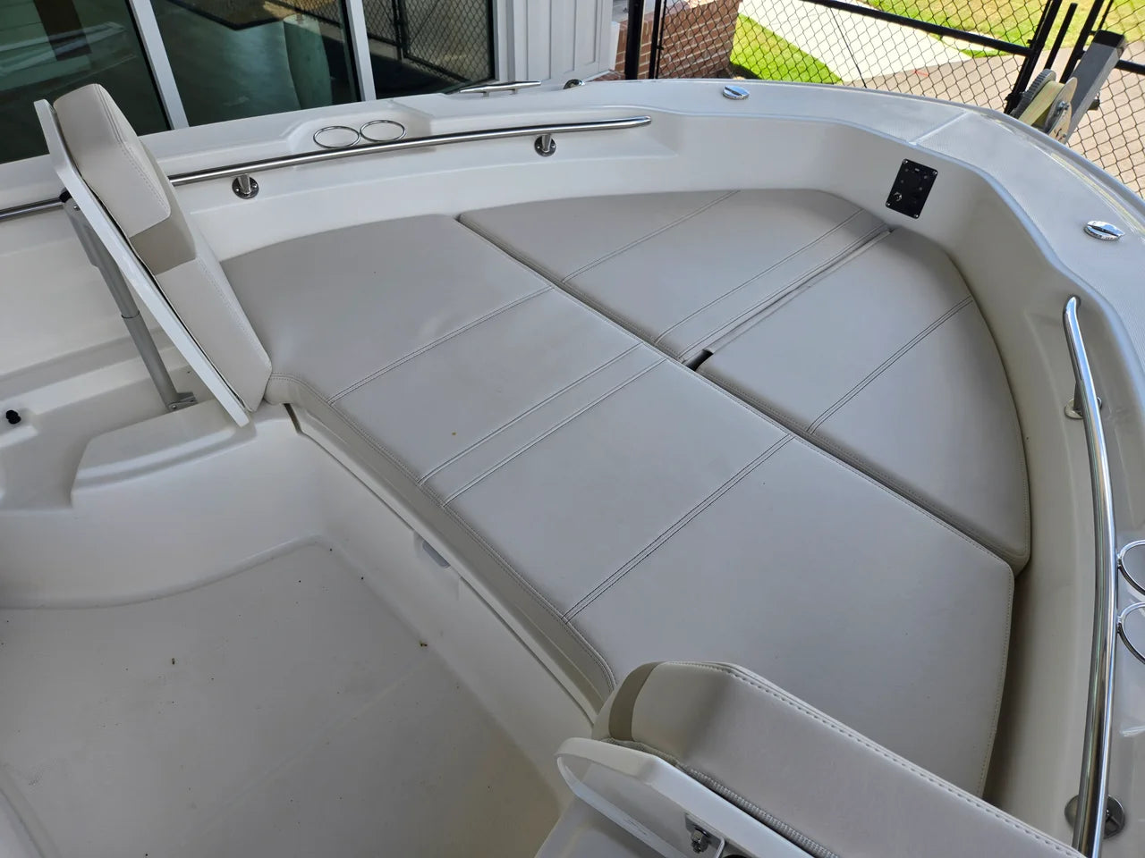 2026 Boston Whaler 250 Dauntless 25.0 feet, Charleston, SC #5