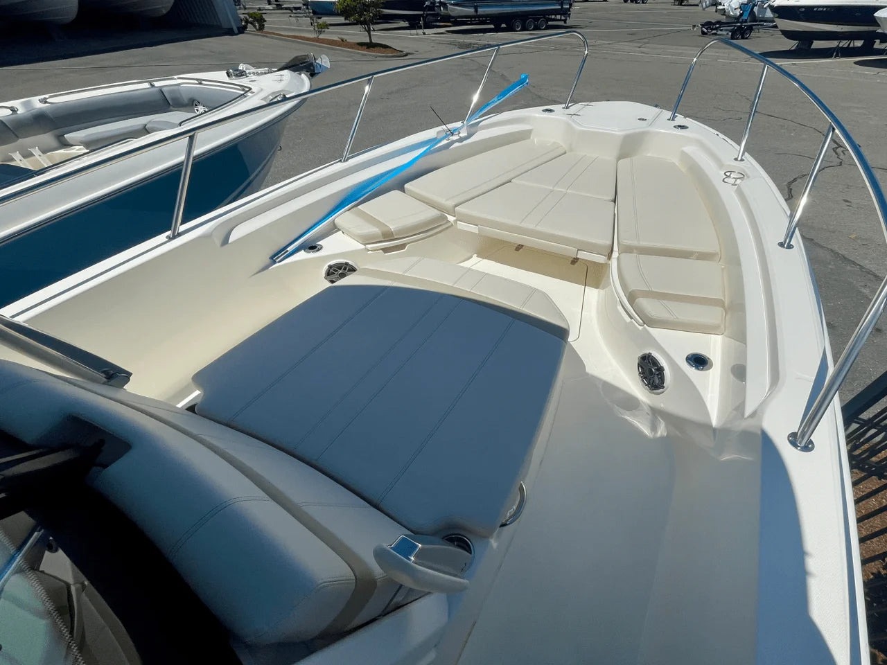 2025 Boston Whaler 280 Dauntless 28.0 feet, Quincy, MA #17