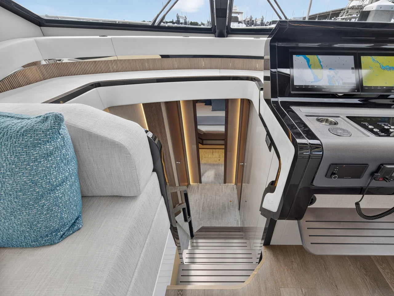 2026 Cruisers Yachts 57 FLY 57.0 feet, Stuart, Florida #51